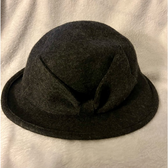 Nine West 💯% Wool Hat (Bucket/Bowler Style) With Built In Bow-Charcoal Gray - Picture 1 of 5